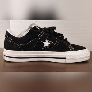 NWT Converse One Star Cons Unisex size 5.5